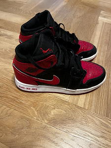Air Jordan 1 High Bred (2 фото из 4)