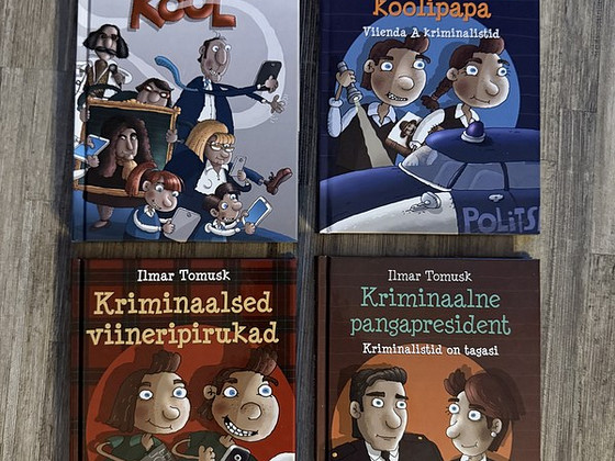 Книги 4 шт