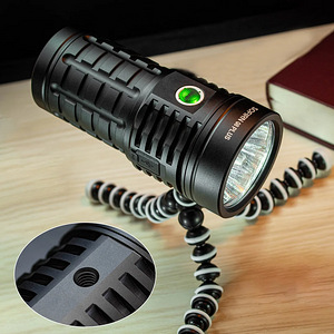SOFIRN Q8Plus 16000 Lumens Rechargeable Flashlight! (9 фото из 10)