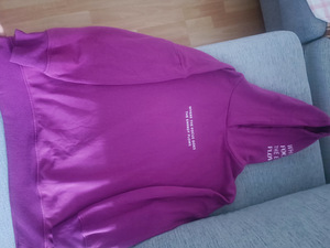 Продам толстовку (1 фото из 2)