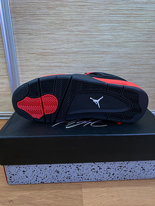Jordan 4 "Red Thunder" (3 фото из 5)