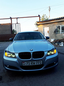 BMW e90 (1 фото из 8)