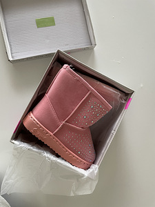 Зимние сапоги размер 29,30 в стиле UGG (3 фото из 4)