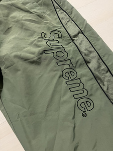 Supreme (3 foto / 7)