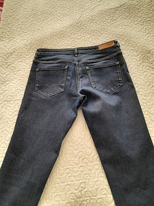 Джинсы Hugo Boss 27 / 34 (2 фото из 8)