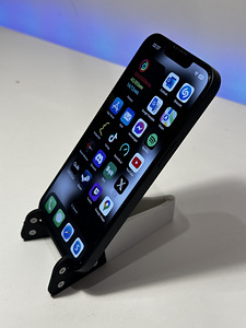 Apple iPhone 13 (3 фото из 6)