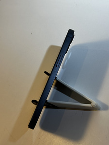 Apple iPhone 13 (4 фото из 6)