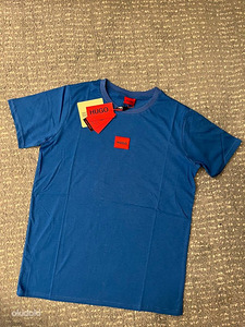 HUGO BOSS (1 фото из 2)