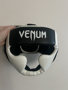 Шлем Venum (1 фото из 3)