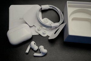 Airpods Pro Gen 2 USB-C (R3pid) (8 фото из 8)