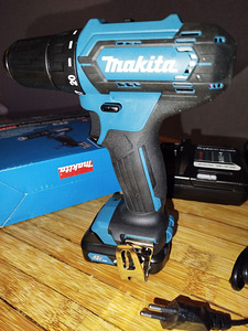 Aku-puur Makita DF333D+aku 2.0 tundi + laadija, kõik uus. (1 foto / 6)