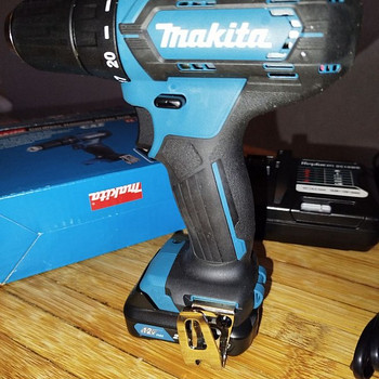 Aku-puur Makita DF333D+aku 2.0 tundi + laadija, kõik uus.