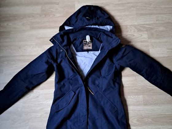 Naiste parka