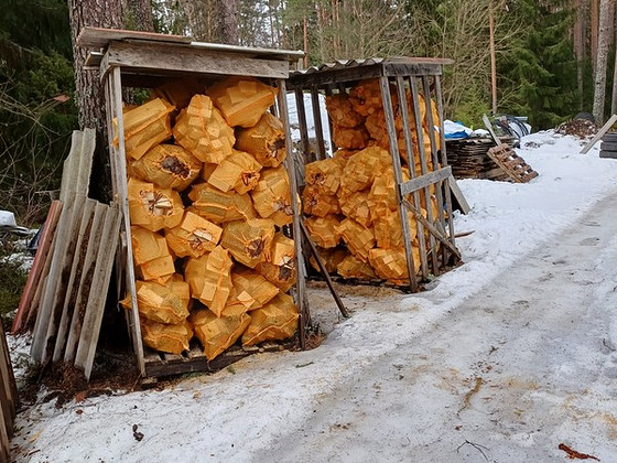 Kuivad küttepuud,kütteklotsid,pellet,brikett