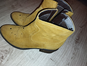 Ботинки замшевые Clarks (1 фото из 2)