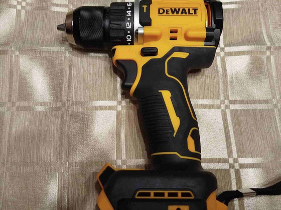 Шуруповёрт DeWalt DCD 805. Новый. Аналог.