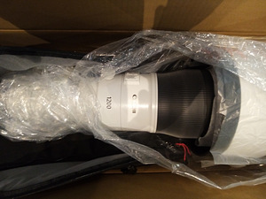 Canon RF 1200mm f/8 L IS USM Lens (3 foto / 4)