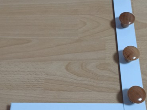 Ukse külge kinnitatav riidepuu