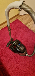Пылесос Electrolux Pure C9 PC91-GREEN (2 фото из 5)