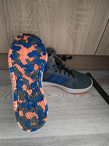Tossud Adidas 36 (1 foto / 4)