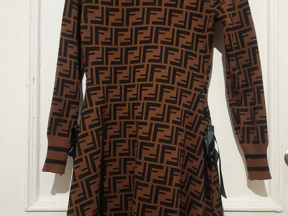 FENDI новое 34