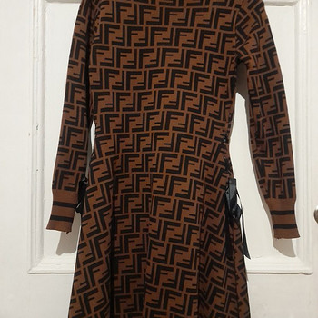 FENDI новое 34