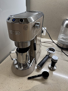 DeLonghi Dedica Arte EC885 BG (2 foto / 6)