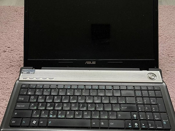 Ноутбук ASUS N61DA 16 (Читайте описание)возможно на запчасти