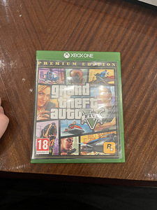 Xbox One S (6 foto / 7)