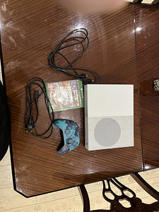 Xbox One S (7 foto / 7)