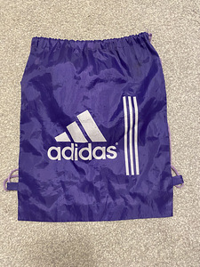 Adidas (1 фото из 2)