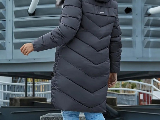 Новая красивая куртка с двумя молниями, размер L-XL
