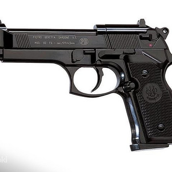 Пневамтический пистолет Umarex Beretta m92
