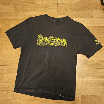Adidas vintage T-särk