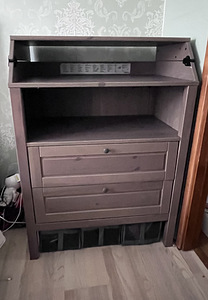 IKEA mähkimislauaga kummut (1 foto / 5)