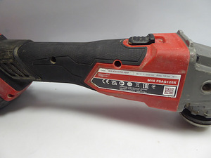 Akurelakas Milwaukee M18 FSAG125x + AKU + Laadija (5 foto / 5)