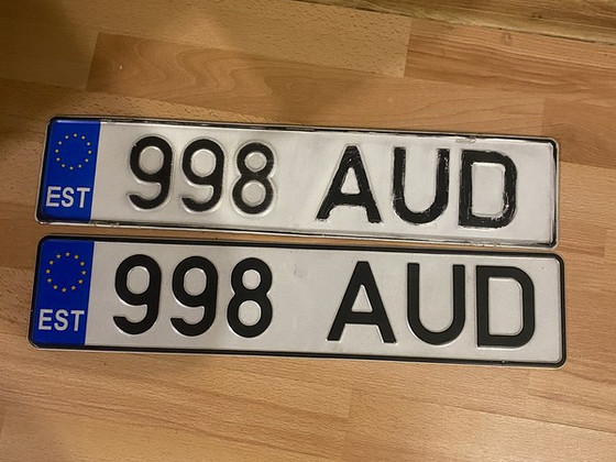 Номерной знак 998AUD