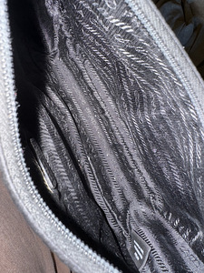 Prada - Re-Edition 2005 Re-Nylon mini bag (3 foto / 4)