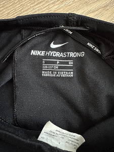 Плавки Nike (3 фото из 3)