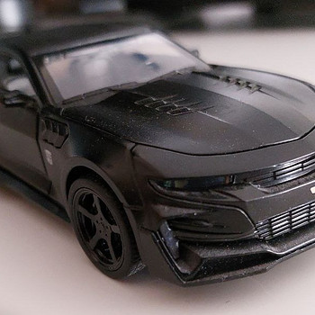 Модель 1:32 Chevrolet Camaro