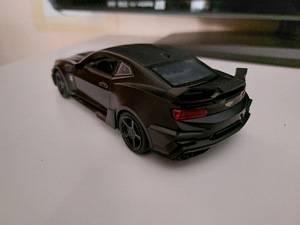 Модель 1:32 Chevrolet Camaro (5 фото из 6)