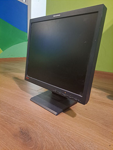 Monitorid 10x (2 foto / 4)