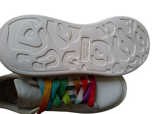 Alexander McQueen - Rainbow Lace sneakers (2 foto / 8)