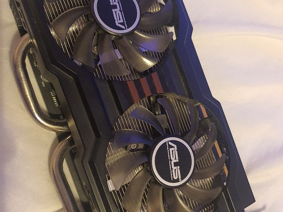 AMD Radeon R9 270 2GB (с дефектом)