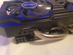 AMD Radeon R9 270 2GB (с дефектом) (4 фото из 6)