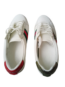 Кроссовки Gucci (5 фото из 9)