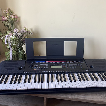 СИНТЕЗАТОР YAMAHA PSR-E263