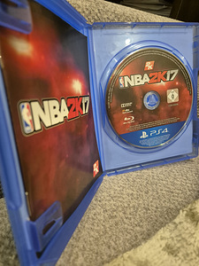 NBA 2K17 (5 фото из 5)