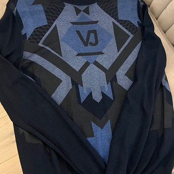 Versace kampsun ( 50% wool), seljas väga ilus