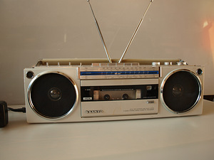 Sanyo M7750K Mini Boombox (1 фото из 4)